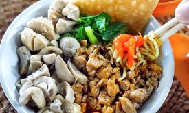 Bakmi Ayam Champion
