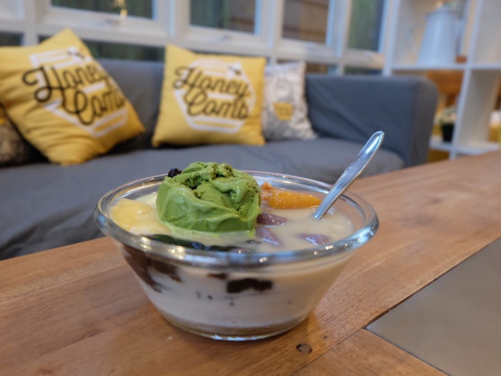 Peringkat 5 Restoran Tempat Makan Dessert Enak Di Cibubur Di