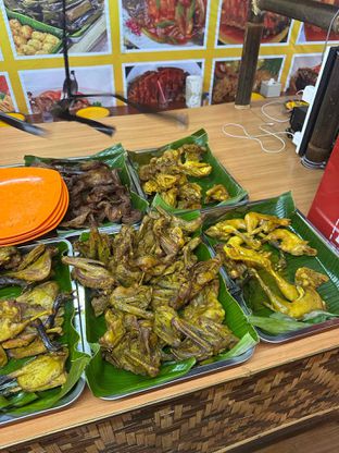 Foto 14 - Makanan di Warung Saung Desa oleh Albert Murdiono