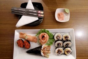 Foto Hachi Hachi Bistro