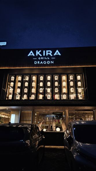 Foto Eksterior di Akira Grill Dragon
