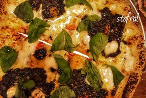 Foto Duck Down Pizza Party