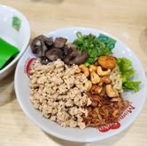 Foto di Pangsit Mie & Lemper Ayam 168