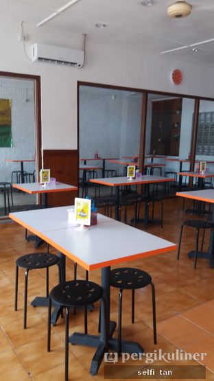 Foto 5 - Interior di Fish Streat oleh Selfi Tan