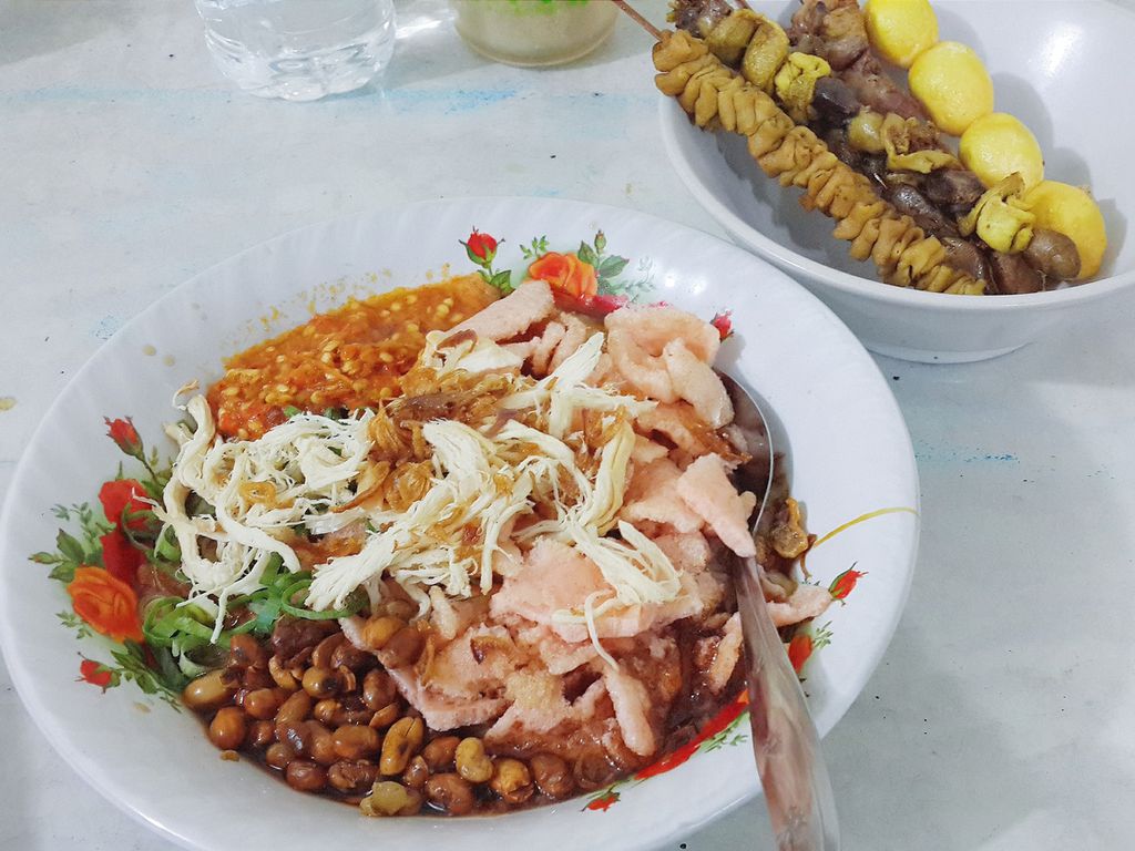 Mengenal 8 Jenis Bubur Khas Indonesia Paling Populer - PergiKuliner.com
