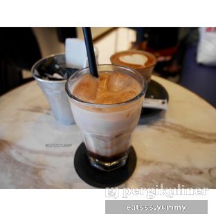 Foto 3 - Makanan(Cocoa &amp; 65'C Steamed Milk) di Toby's Estate oleh Yummy Eats