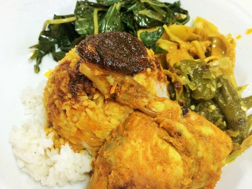 Peringkat 10 Restoran Tempat Makan Masakan Padang Enak Di Menteng Di Pergikuliner Com