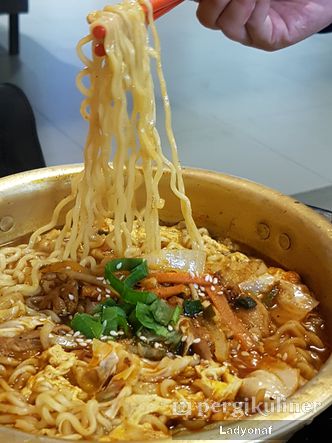 Foto Makanan di Hong Dae Ramyon