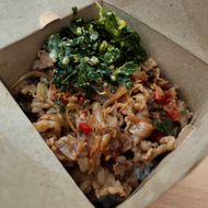 Foto Bif Wit Bali Cili + Crispy Spinach Ori di Bif Rais