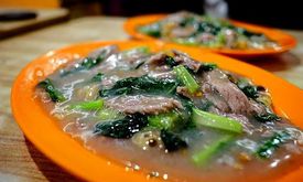 Kwetiaw Sapi Seafood Akhiang 79