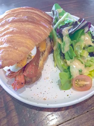 Foto 5 - Makanan di N.O.B Cafe & Patisserie oleh Handi Suyadi