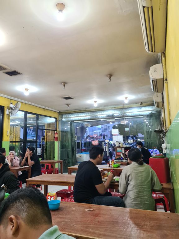 Unforgetable Kuah Bakso - Review Benhard Sianipar di restoran Bakso