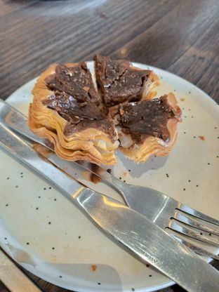 Foto 4 - Makanan di N.O.B Cafe & Patisserie oleh Handi Suyadi
