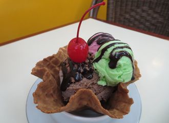 11 Es Krim di Kelapa Gading yang Bisa Memperbaiki Mood