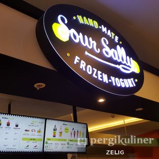 Foto 1 - Eksterior di Sour Sally oleh @teddyzelig 