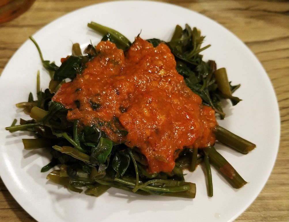 Ayam Betutu Khas Gilimanuk, Gading Serpong, Tangerang - Lengkap: Menu