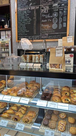 Foto review Old N New Bakery oleh Marcelina Sondak | @marcelinasondakk 3