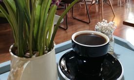 Fonzu Cafe & Resto