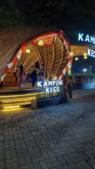 Foto 5 - Eksterior di Rumah Makan Kampung Kecil oleh Iqbal  Hanafi