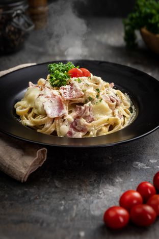 Foto 1 - Makanan di Wine Palace oleh Chintya Shelim Anthony
