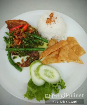 Foto Makanan di Warung Kemuning