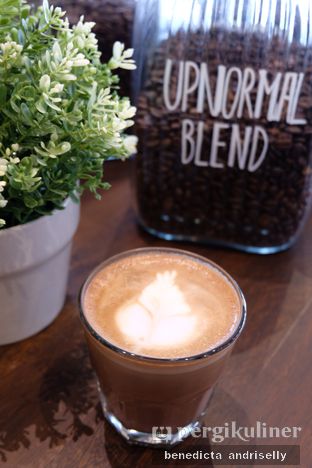 Foto review Upnormal Coffee Roasters oleh ig: @andriselly  10