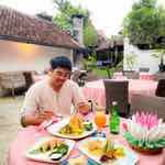Foto Profil Arief | @artisrik_arief JalanBarengArief
