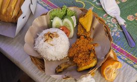 Saung Bambu Cafe and Resto