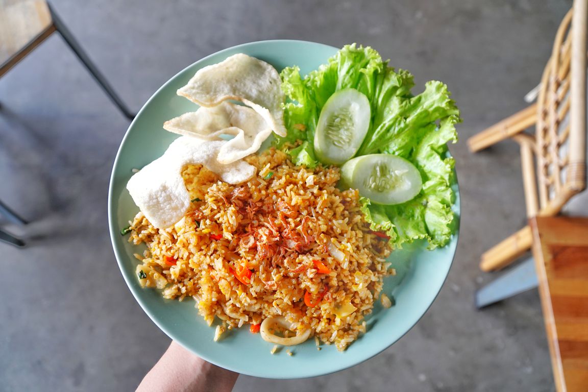 Suasana Makan Di Sangkar Burung Estetik Review Rifqi Tan