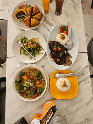 Foto review Deora Resto & Cafe oleh yusuf stefanus 3