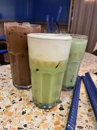 Foto Makanan di Lustre