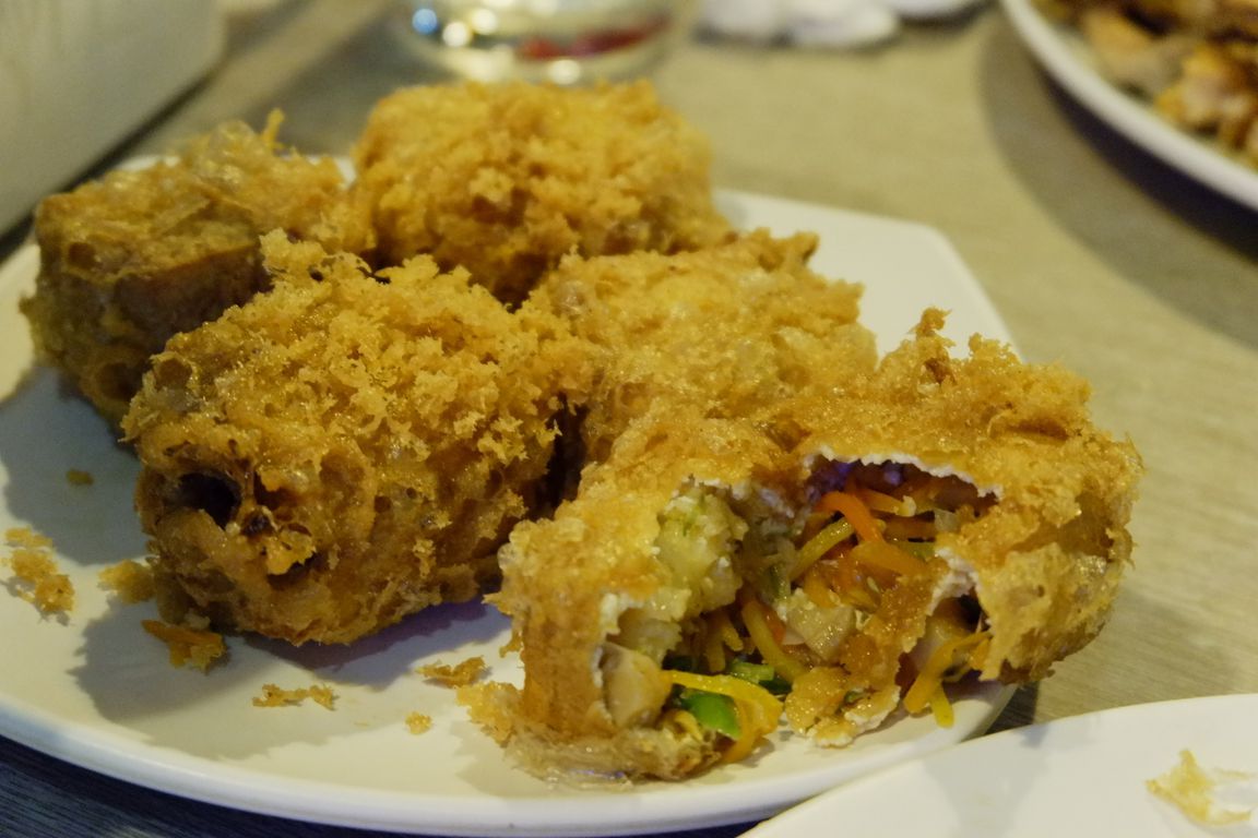 Tahu Kipas yummie - Review @eatendiary di restoran Lembur Kuring, Benda