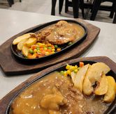 Foto Beef Steak, Chicken Mushroom di Waroeng Steak & Shake