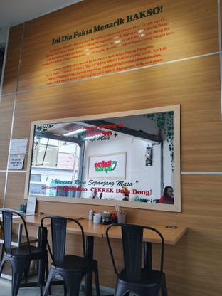 Foto 10 - Interior di Bakso Haji Mail oleh Kuliner_jalan2_mimi_henie 