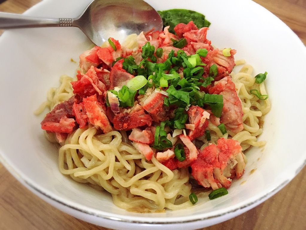 Bakmie Irian, Karet Kuningan - Lengkap: Menu terbaru, jam ...