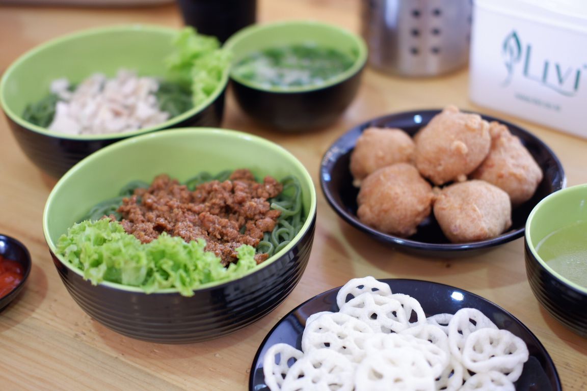 Industri Mie, Kelapa Gading - Lengkap: Menu terbaru, jam ...