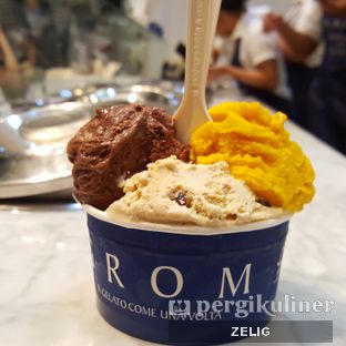 Foto 1 - Makanan(Gelato Large (72k)) di Grom Gelato oleh @teddyzelig 