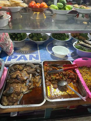 Foto 2 - Makanan di Warung Nasi Ibu Rose oleh Albert Murdiono