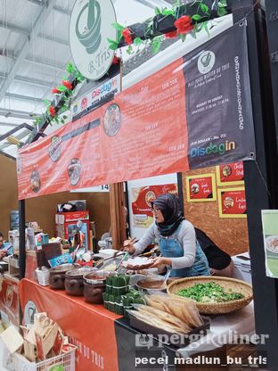 Foto review Bu Tris Resto oleh Bu Tris  Resto 1