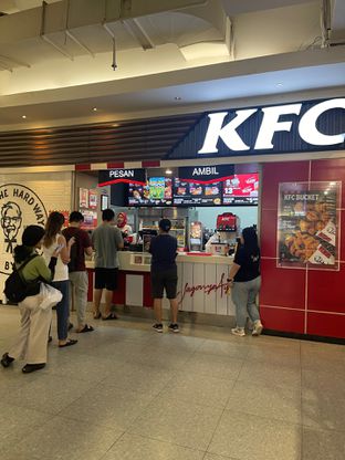Foto 3 - Makanan di KFC oleh FoodieTravelDiary23 PL