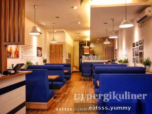 Foto 2 - Interior di Kamakura Japanese Cafe oleh Yummy Eats