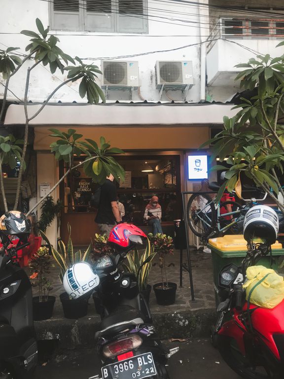 kopi-tuku-first-timer-review-hobinyaria-di-restoran-toko-kopi-tuku