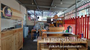 Foto 4 - Interior di Bakso 2 Nyonya oleh Jakartarandomeats