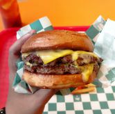 Foto Double Wagyu Smash Burger di Five Monkeys