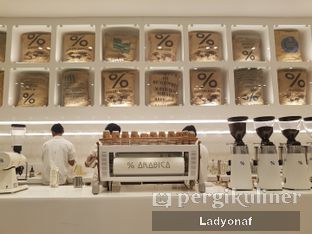 Foto 2 - Interior di %Arabica oleh Ladyonaf @placetogoandeat