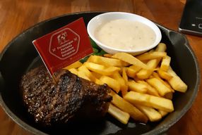 Foto Steak Hotel by Holycow!