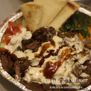 Foto 1 - Makanan di The Halal Guys oleh Jakartarandomeats