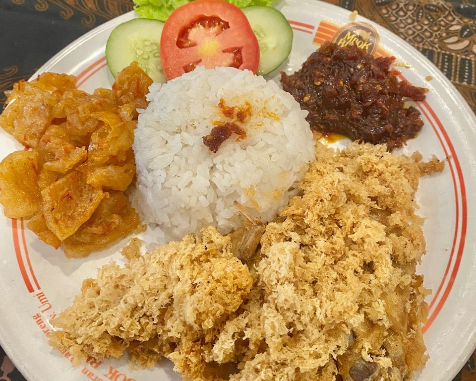 Ayam Goreng Mbok Berek Ny. Umi, Tebet - Lengkap: Menu terbaru, jam buka