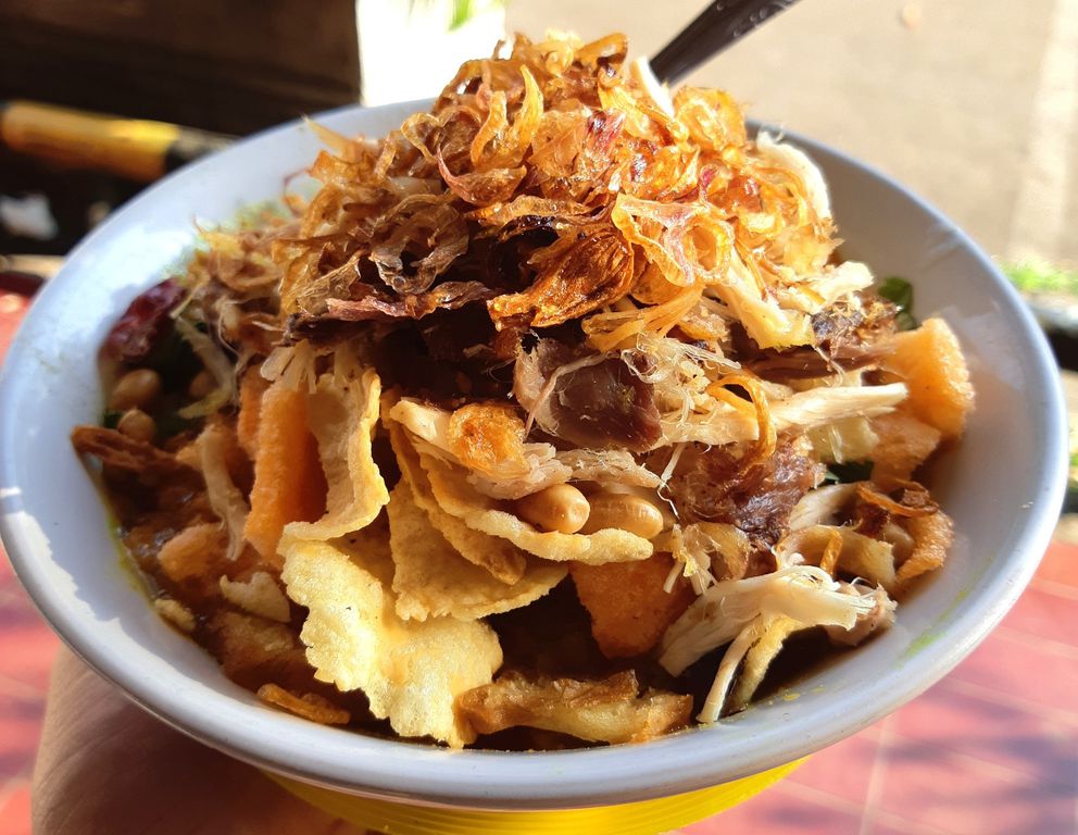 Bubur Ayam Samping BCA Khas Mayong, Kelapa Gading - Lengkap: Menu