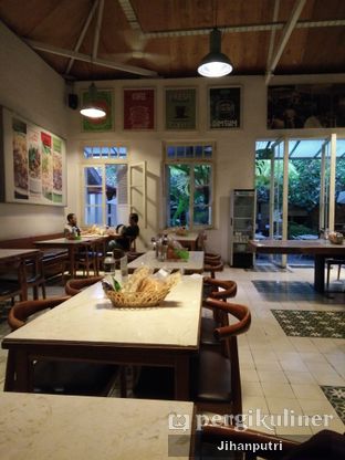 Foto 4 - Interior di Kedai Kopi 170 oleh Jihan Rahayu Putri